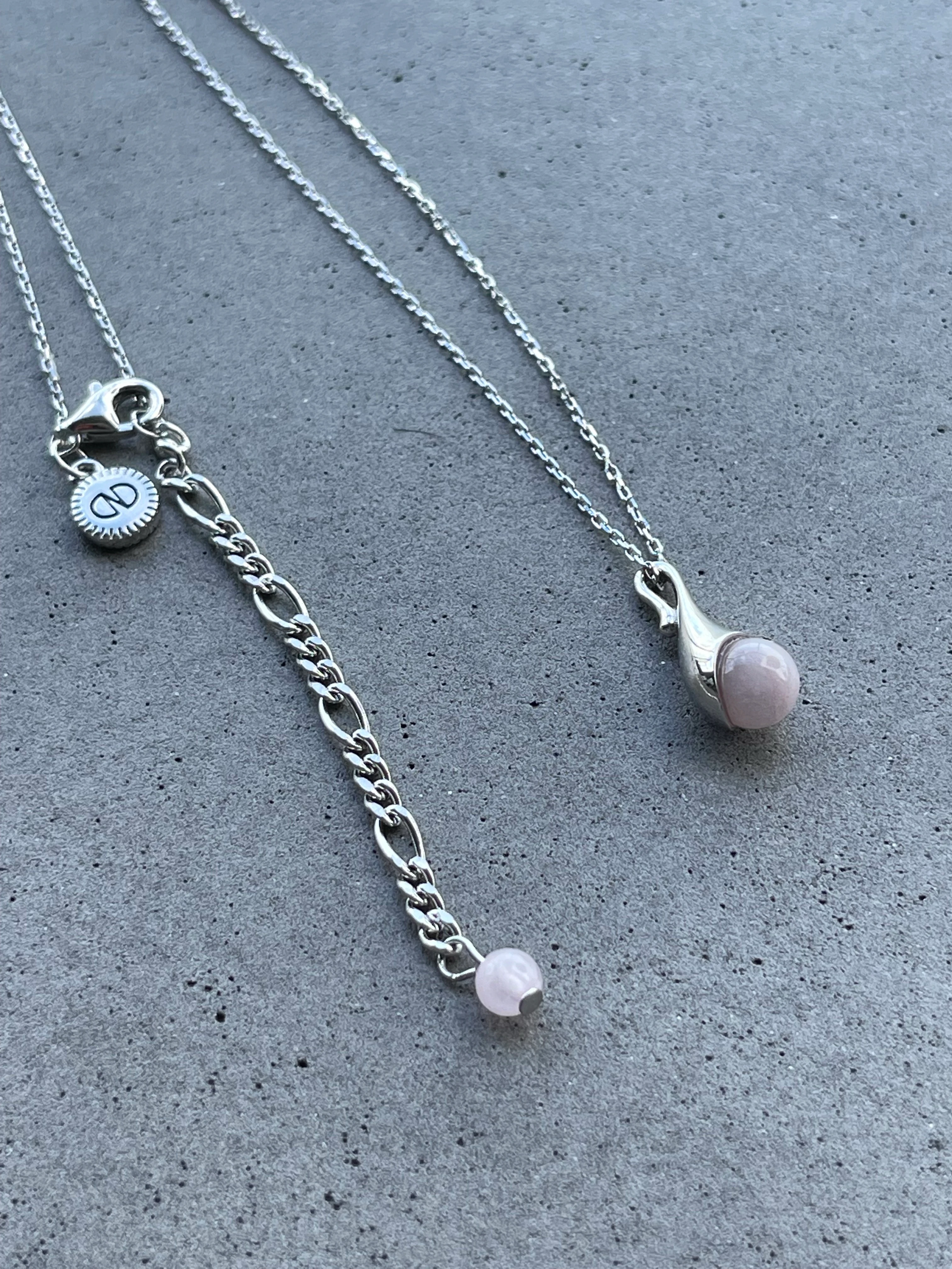 Collier Caroline Néron perle de mere quartz rose